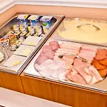 Korona Panzio 3* ديبريتْسين