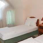 Korona Panzio ديبريتْسين